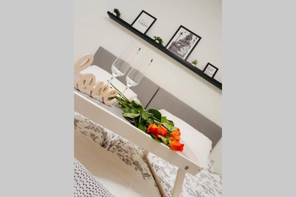 Leon Apartment Neu! Gemuetlichkeit An Erster Stelle ลินซ์ ภายนอก รูปภาพ